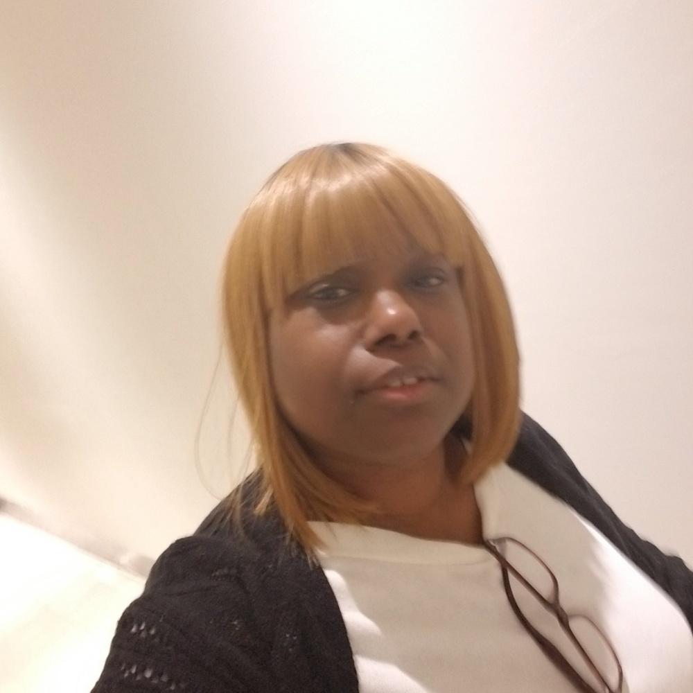 Meet your Posher, Sabrina